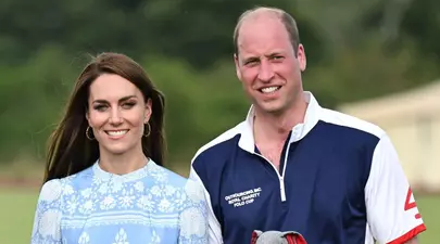 Kate Middleton și Prințul William au uitat complet de protocolul regal! Prinții de Wales s-au sărutat în public