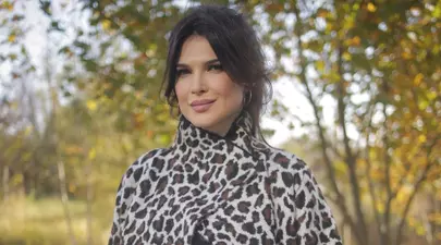 Monica Bîrlădeanu, dezvăluiri despre serialul „Groapa”: „E o provocare pentru mulți dintre noi”. Cum se relaxează după o zi de filmare / Exclusiv