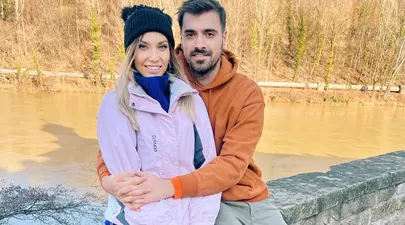 Liviu Teodorescu și Iulia se pregătesc pentru botezul fiicei lor: „Vinurile mai mult le-am mirosit, că eu conduc și soția alăptează”