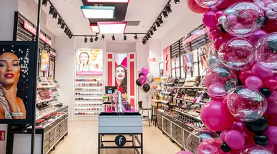 Flormar a deschis un nou concept-store în România