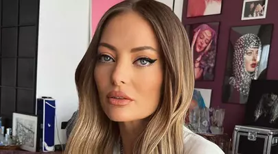 Delia Matache, vedetă în presa din Nepal. Cum o descriu jurnaliștii pe artistă