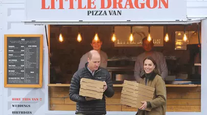 Ce mănâncă, de fapt, Kate Middleton și Prințul William când sunt la Palat. Ducele are o rețetă specială de paste bolognese