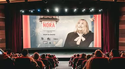 Documentarul „De ce mă cheamă Nora, când cerul meu e senin”, accesibil pentru nevăzători în proiecții simultane în 5 orașe din România