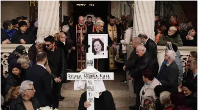 Cât a costat înmormântarea Mioarei Roman. Pachete cu icre de sturion, sarmale și dulceață de trandafiri, date de pomană la cimitir