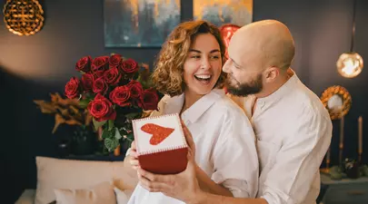 30 idei de cadouri de Valentine's Day pentru iubit sau iubită