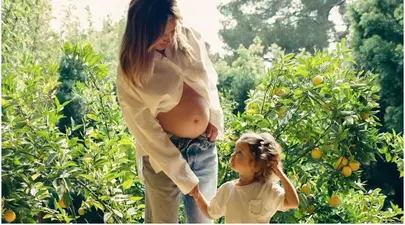 Ashley Tisdale este însărcinată. Actrița din ”High School Musical” și soțul ei, Christopher French, vor deveni părinți pentru a doua oară
