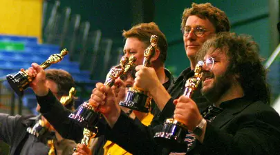 Topul filmelor cu cele mai multe premii Oscar. Recordul pentru cele mai multe trofee câștigate într-o singură noapte a fost stabilit în 1960
