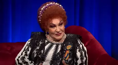 Câţi bani cere Elena Merişoreanu la o nuntă pentru doar 45 de minute de cântat. A dat autografe în timp ce avea COVID: „O sumă rezonabilă”