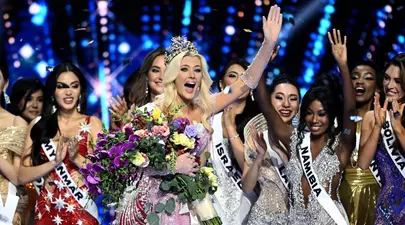 Victoria Kjaer, desemnată Miss Universe 2024. Tânăra provine dintr-o familie cu probleme