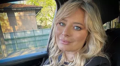 Laura Cosoi, răvășitoare în costum de baie, după patru nașteri. „Ce corp! Ești splendidă!” Cum s-a fotografiat actrița