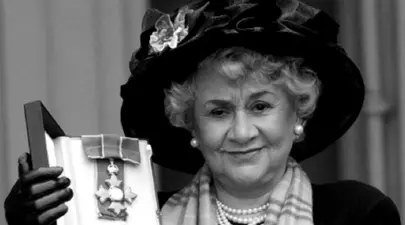 Actrița britanică Joan Plowright a murit. Văduva lui Laurence Olivier s-a stins la 95 de ani
