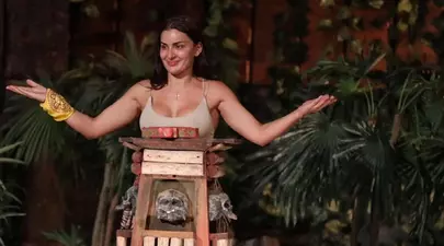 Ce schimbare! Cum arăta Larisa Popa de la Survivor România acum câțiva ani, înainte de a-și face operații estetice / Foto