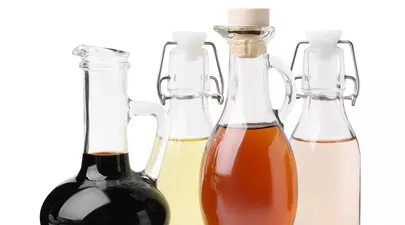 Care este diferenţa dintre oţet şi acid acetic alimentar
