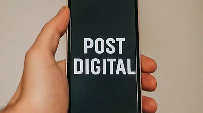 De ce nu este bine să folosești telefonul în Postul Paștelui. Recomandările unui preot