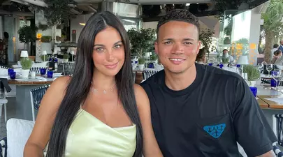 Jermaine Jenas s-a despărțit de soția sa Ellie Penfold după 14 ani de căsnicie. Fostul internațional, implicat într-un scandal de sexting