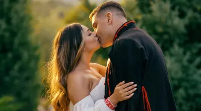 Cine este și cu ce se ocupă Ilinca Simion. Ce diferență de vârstă este între ea și soțul ei, George Simion, și câți copii au împreună
