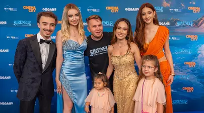 Codin Maticiuc, dezvăluiri despre colaborarea cu frații Gogan pentru „Sirenele”, filmul „Cursa” și nunta cu Ana Pandeli, mama celor trei copii ai lui: „Am vrut să le fac un cadou fetițelor mele”  / Exclusiv