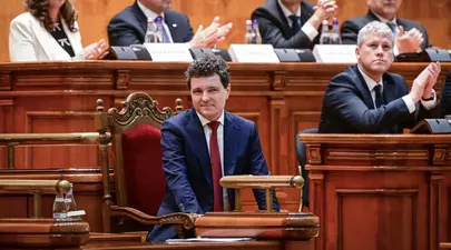 Fiica lui Nicușor Dan, prezentă la ceremonia de învestire a tatălui ei. De ce a lipsit Mirabela Grădinaru