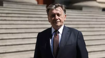 Reacții în lanț după un mesaj publicat de Crin Antonescu despre turul doi al alegerilor, care se dispută între Nicușor Dan și George Simion: „Să va fie rușine!”
