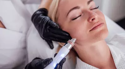 3 Proceduri estetice care te pot ajuta să îți ascunzi vârsta