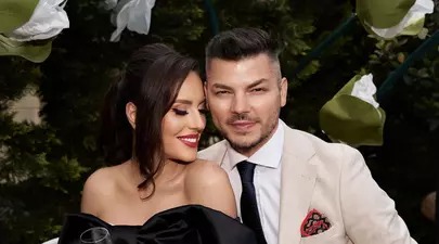 Valentin Luca, finalist  „Românii au Talent” și fosta știristă Roxana Ghiorghian s-au căsătorit. Primele imagini de la eveniment