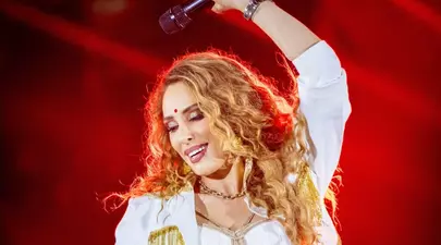 Iulia Vântur, adevărul despre viața în India. Prezentatoarea formează un cuplu cu actorul Salman Khan de mai bine de un deceniu: „Mi-au trebuit ceva ani să fiu acceptată”