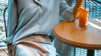 Cocktail attire DO’s and DON’Ts – Cum să ai apariții originale chiar dacă trebuie să respecți un cod vestimentar