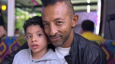 Fiul lui Kamara, internat în spital cu mama lui, Oana Hânțoiu. Cu ce afecțiune se confruntă Leon: „Partea bună e că trece prin asta ca un campion”