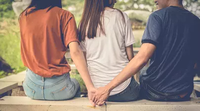 Medic din Bacău, acuzat de bigamie. Cum a reușit bărbatul să scape, după ce a fost trimis în judecată
