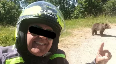 Cazul motociclistului italian ucis de urs pe Transfăgărășan. Ce a făcut cu câteva clipe înainte de tragedie. „Ursoaica a fost atât de furioasă!”