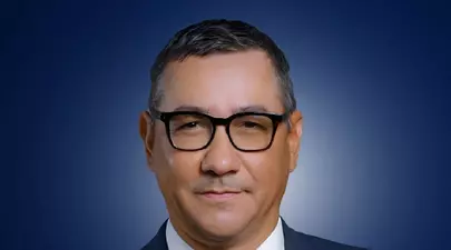 Victor Ponta susține că au scăzut toate salariile și pensiile: ”Fără ca cineva să vă spună direct. Fără nimeni la cârmă”. Cu cât s-ar fi micșorat, de fapt, veniturile