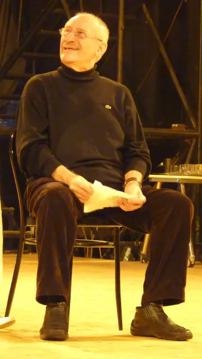 166170_1797733421928_7895849_n