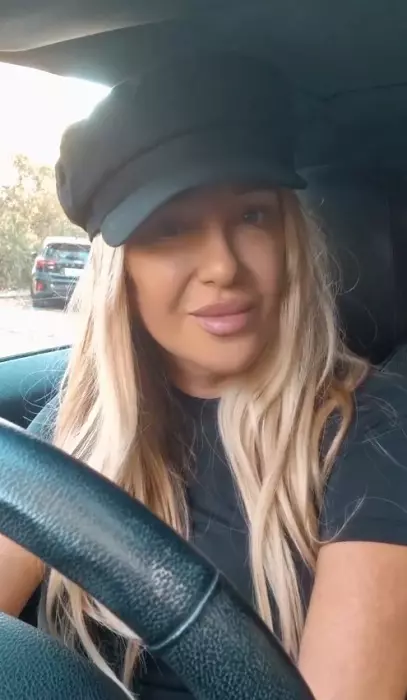 tania budi 4