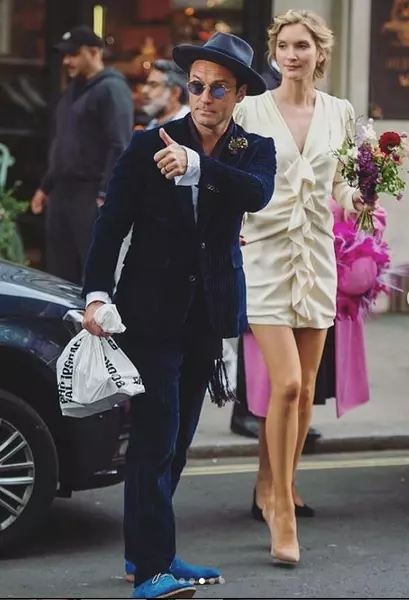 Jude-Law-s-a-insurat.2