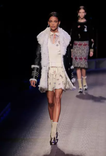 Tommy Hilfiger  colectia toamna iarna 2016-2017