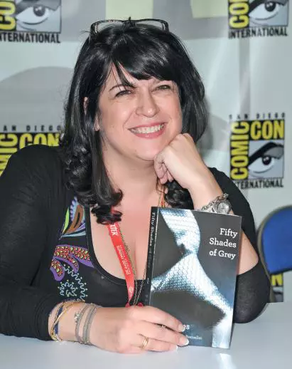 E. L. James, fosta șefă de producție TV care nu se uită la televizor