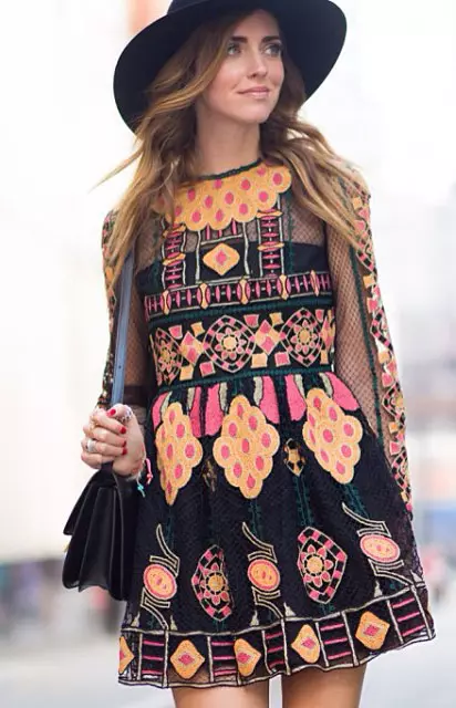 Chiara Ferragni poarta Valentino