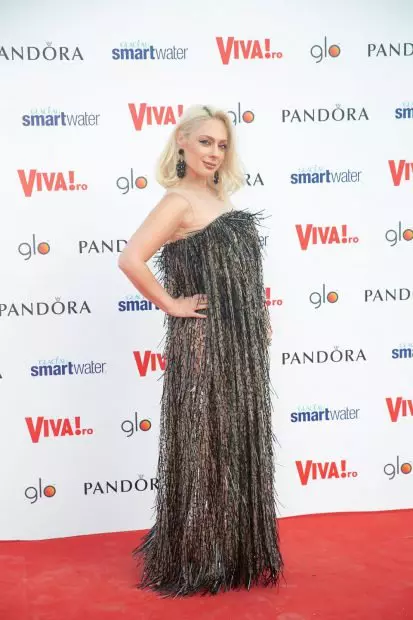 giulia-nahmany-2019-5-413x620