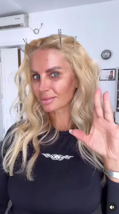 Cum-arata-Andreea-Banica-complet-nemachiata.