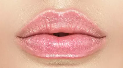 Cum să ai buzele catifelate și hidratate