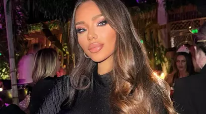 Imagini cu Bianca Drăgușanu și Gabi Bădălău la un restaurant de lux din Capitală. Au atras toate privirile