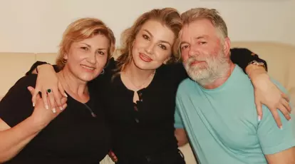 Tatăl Codruței Filip, la spital după ce fiica lui i-a spus motivul divorțului. Valentin Sanfira a reacționat la declarațiile fostei sale soții