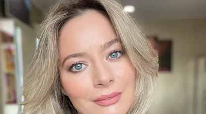 Imagini din Maramureș, locul în care Laura Cosoi își va boteza a cincea fetiță, pe Nina. Cum au fost surprinse fetele actriței