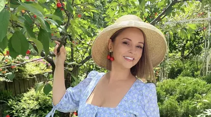 Imagini rare cu Andreea Marin în costum de baie. Vedeta s-a relaxat la Telega, unde are o casă de vacanță