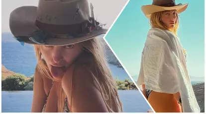 15 fotografii cu Delia la plajă, în toată splendoarea, în cel mai sexy costum de baie! Ce ascunde artista, de fapt, sub hainele largi pe care le poartă mereu