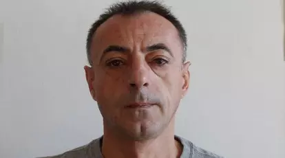 A murit Răzvan Apostolescu, vocea iubită de generații de microbiști. Legendarul comentator de la „Fotbal minut cu minut” avea 66 de ani