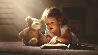 Cele mai frumoase povești pentru copii. 5 cărți recomandate celor mici