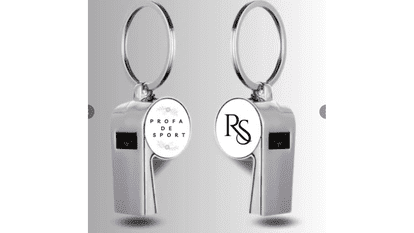 Brelocurile personalizate pot fi cadouri mici, dar cu mare emoție