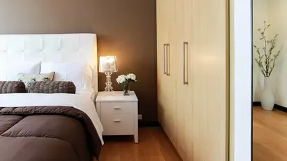 Aer uscat noaptea în dormitor? De ce este o problemă și cum o poți rezolva!