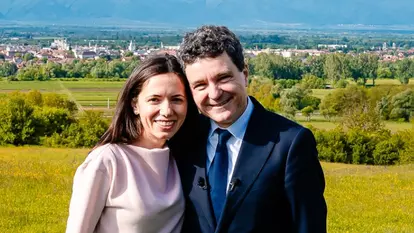 Cum au fost surprinși Nicușor Dan și Mirabela Grădinaru în Făgăraș. Au renunțat la ținutele elegante pentru haine sport